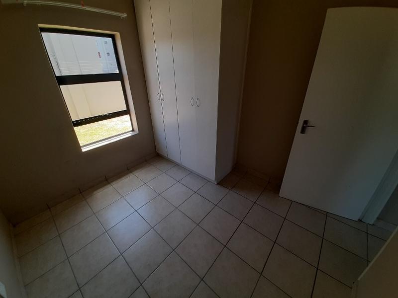 To Let 2 Bedroom Property for Rent in Burgundy Estate Western Cape